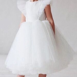 Elegant White Tulle Dress for Girls size 6 - 120 new